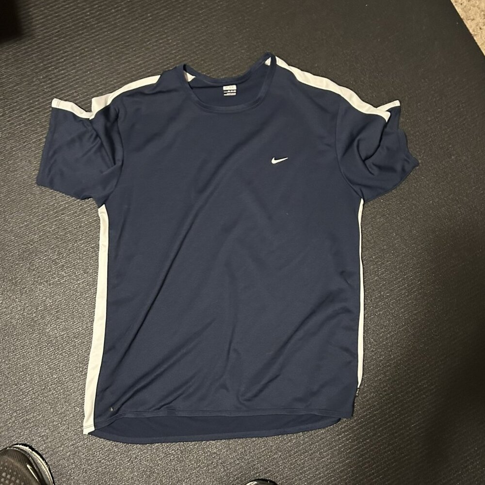 Nike 100% Polyester Tshirt